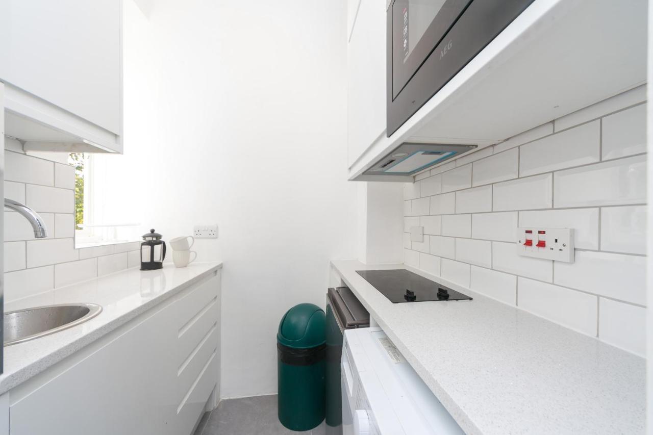 Beautifully Presented Centrally Located Studio Apartment London Luaran gambar